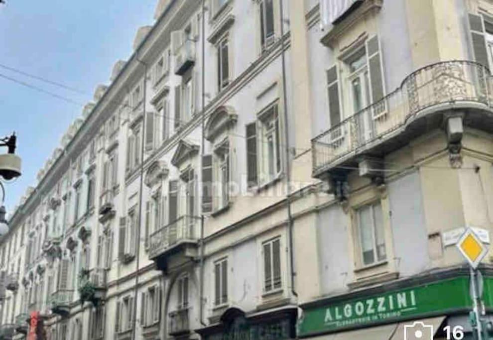Piccola Mansardina Nel Cuore Di Torino Luaran gambar